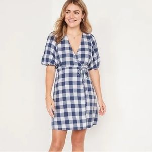 Never Worn Plaid Puff Sleeve Dress